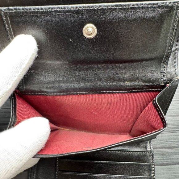 Fendi Zucca Red Bifold - Picture 5 of 10